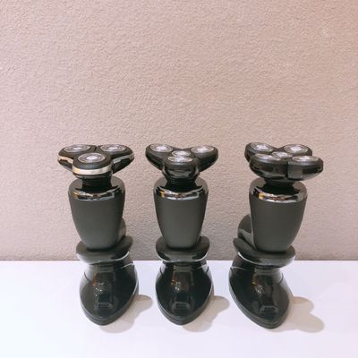 Portable Men's Electric Shaver with Stainless Steel Blade and Plastic Handle for Face Use